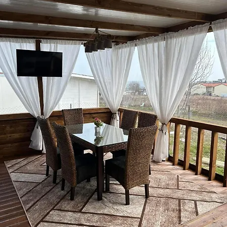 каравана кътче от рая Țarevo